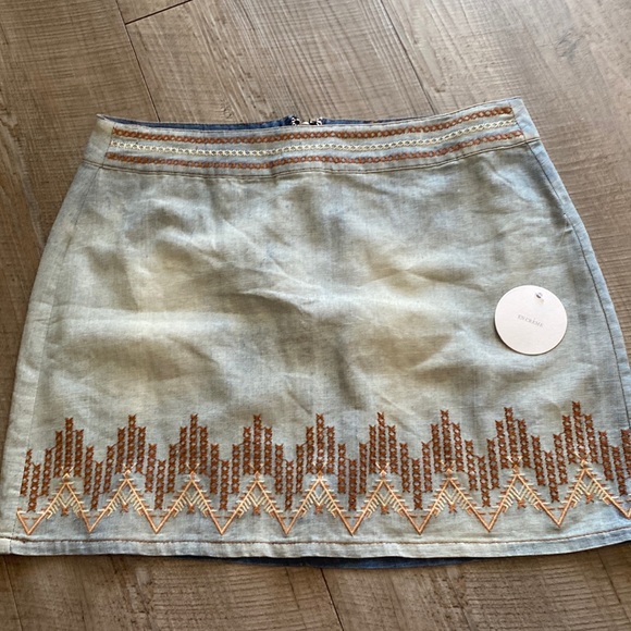 Aztec denim mini skirt - size small - Picture 1 of 4